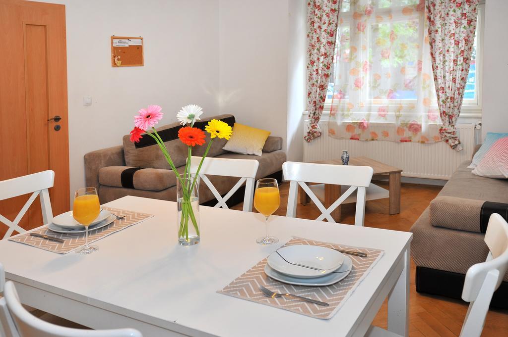 Condo in Vinohrady Praga Exterior foto