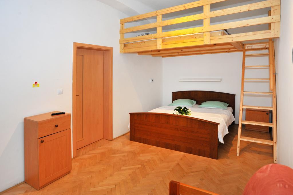 Condo in Vinohrady Praga Exterior foto